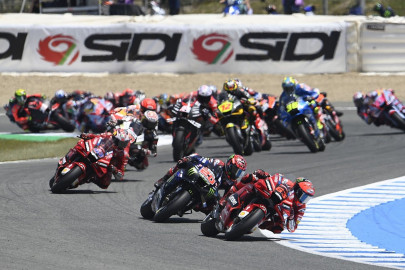 bagnaia ends barren run to win spanish motogp