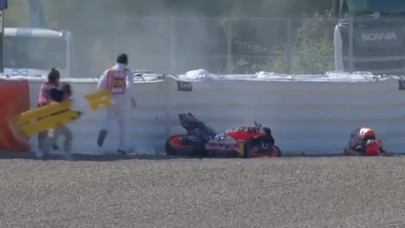 marquez crashes heavily but races on marquez crashes heavily but races on