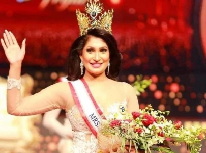 mrs sri lanka winner injured after on stage brawl