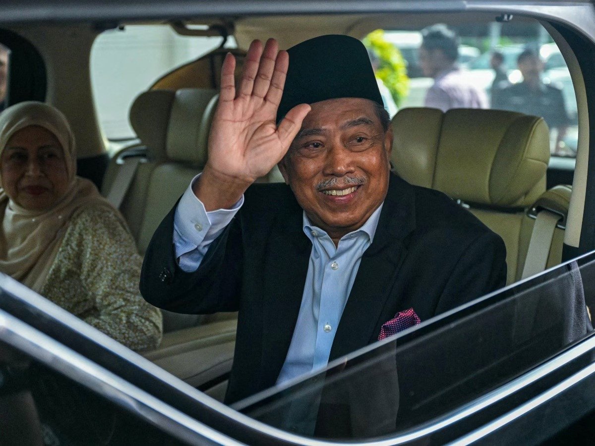 ex malaysian pm charged with sedition