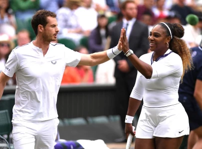 murray hails serena for incredible achievements