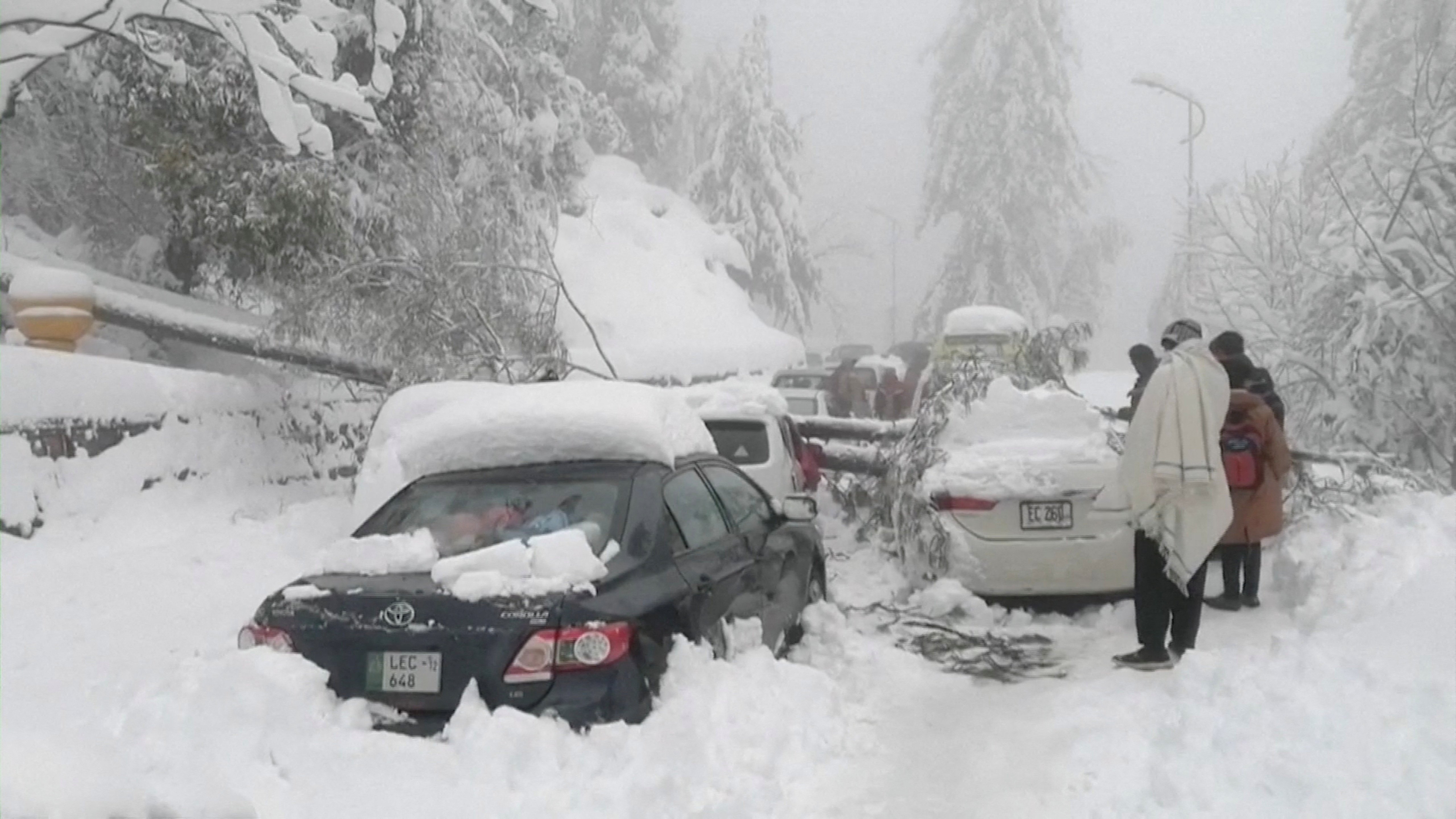 at least 22 tourists stranded in their vehicles during a snowstorm in murree died on jan 07 2022 photo reuters
