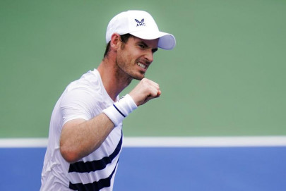 murray makes winning return at eerie western and southern open murray makes winning return at eerie western and southern open