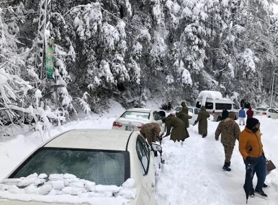 murree scrambles to finish snow preps by december 15