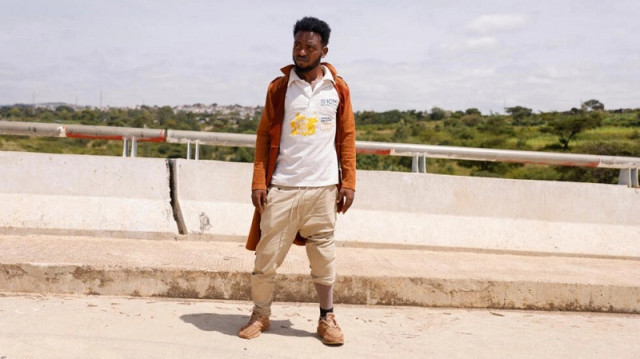 mustafa sofian 22 an ethiopian migrant who said he lost his left leg after the saudi border guards fired at him poses for a picture with his prosthetic leg after being repatriated by the international organization for migration iom in harar ethiopia august 20 2023 photo reuters mustafa sofian 22 an ethiopian migrant who said he lost his left leg after the saudi border guards fired at him poses for a picture with his prosthetic leg after being repatriated by the international organization for migration iom in harar ethiopia august 20 2023 photo reuters