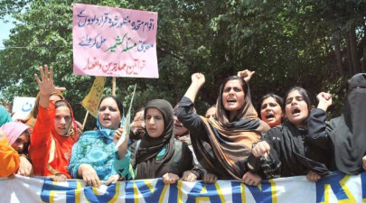 women stage anti india rally in muzaffarabad