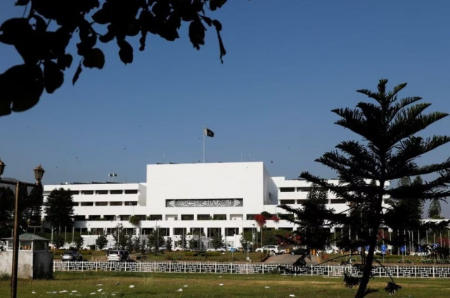 explainer what lies ahead for pakistan as it heads to polls explainer what lies ahead for pakistan as it heads to polls