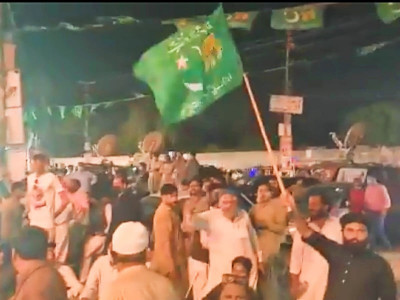 pml n protests after na 249 by poll result swung for ppp