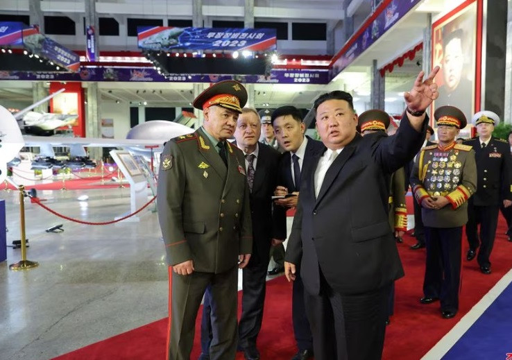 north korean leader kim jong un and russia s defense minister sergei shoigu visit an exhibition of armed equipment on the occasion of the 70th anniversary of the korean war armistice in this image released by north korea s korean central news agency on july 27 2023 kcna via reuters