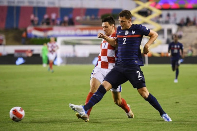 kramaric penalty rescues croatia against france