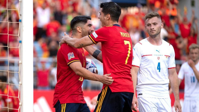 spain celebrate as portugal lose