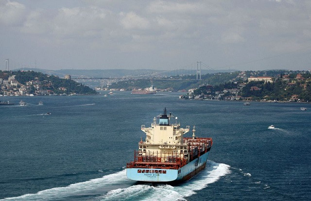 Photo of Oil tankers queue up off Turkey as price cap on Russian crude kicks in