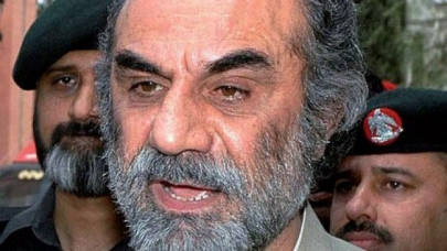 raisani announces compensation for acid victims