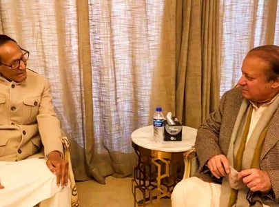nawaz meets old foe shujaat    finally nawaz meets old foe shujaat    finally