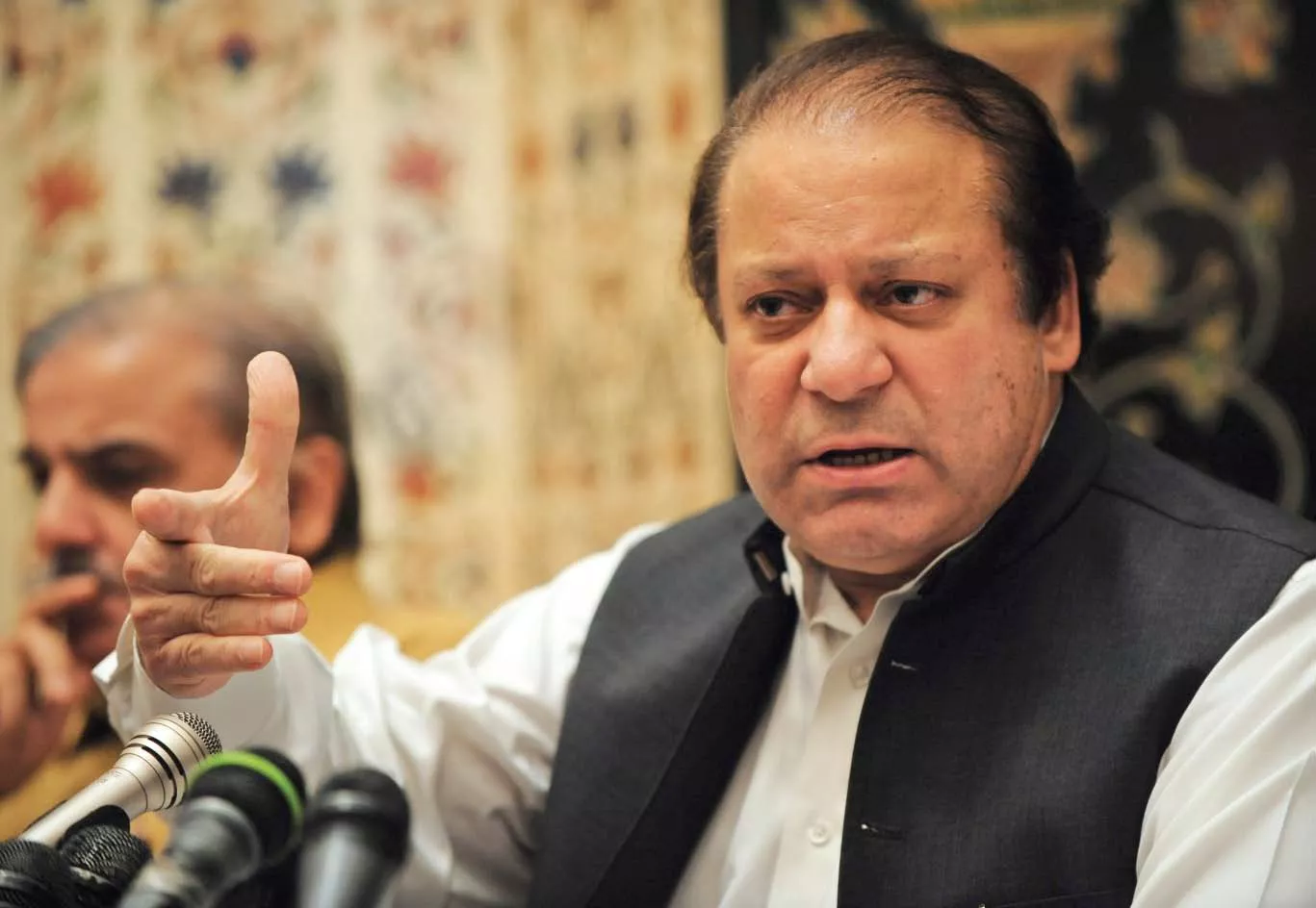 spy agencies should not run a parallel govt nawaz spy agencies should not run a parallel govt nawaz