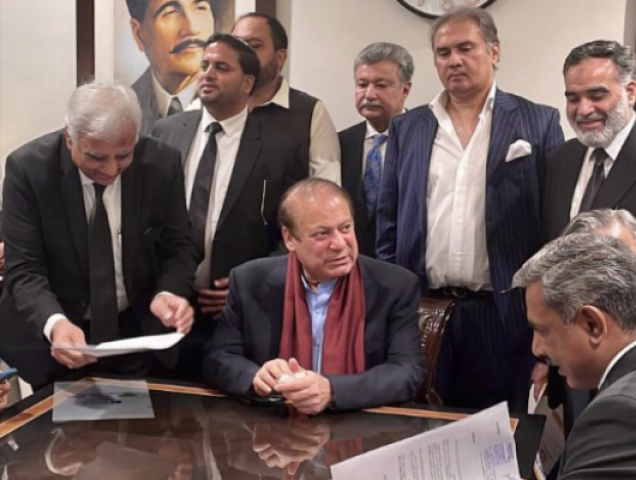 nawaz aides mediate party differences nawaz aides mediate party differences