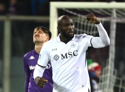 napoli see off fiorentina