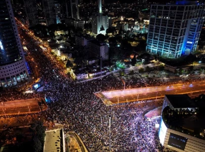 tens of thousands of israelis protest against netanyahu s justice plans tens of thousands of israelis protest against netanyahu s justice plans