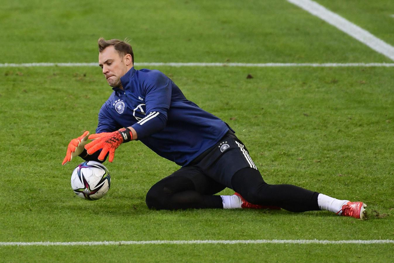 Photo of Neuer fit as Germany bid to seal World Cup spot