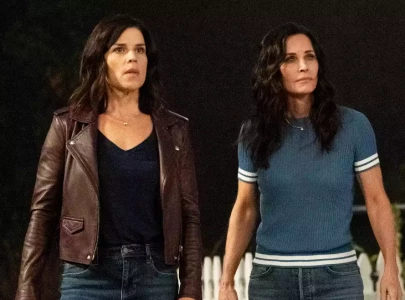 courteney cox in talks to return for scream 7 alongside neve campbell courteney cox in talks to return for scream 7 alongside neve campbell