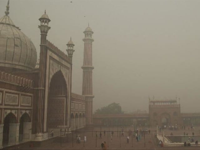 with india s covid 19 case count now over 7 4 million there are growing fears that the deteriorating air quality will worsen the existing public health crisis photo aa file with india s covid 19 case count now over 7 4 million there are growing fears that the deteriorating air quality will worsen the existing public health crisis photo aa file