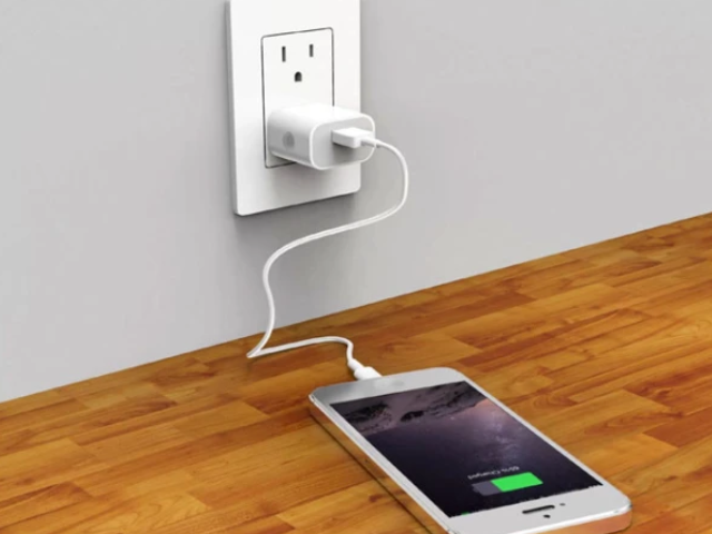 saudi family of seven dies in house fire sparked by mobile charger