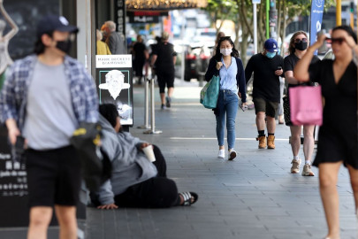 new zealand ends most covid restrictions as pandemic worry eases new zealand ends most covid restrictions as pandemic worry eases