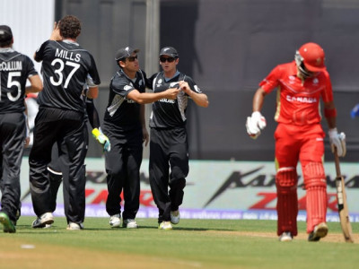 new zealand thrash canada to reach last eight