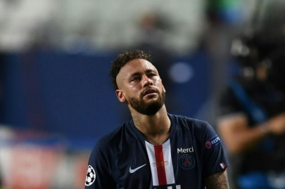 psg boss tuchel backs neymar and mbappe after final loss psg boss tuchel backs neymar and mbappe after final loss