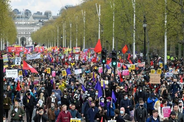 demonstrators march during a kill the bill protest in london britain may 1 2021 photo reuters demonstrators march during a kill the bill protest in london britain may 1 2021 photo reuters