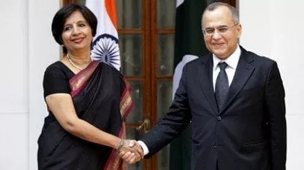 india submits new dossier on 26 11 to pakistan india submits new dossier on 26 11 to pakistan