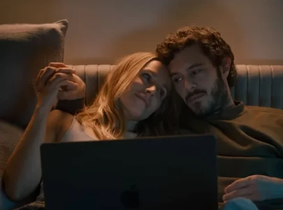 netflix announces nobody wants this season 2 release date with kristen bell and adam brody netflix announces nobody wants this season 2 release date with kristen bell and adam brody