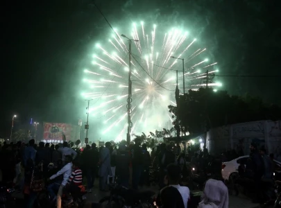 economy tanks amid deafening political din