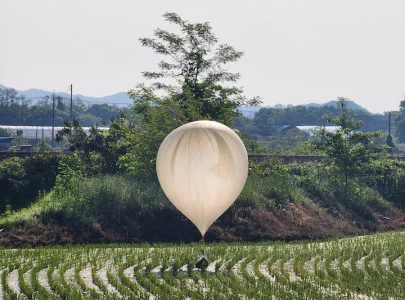 south korea vows unendurable response to north s trash balloons south korea vows unendurable response to north s trash balloons