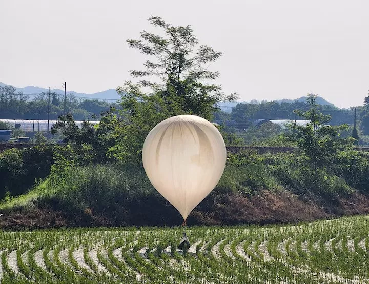 south korea vows unendurable response to north s trash balloons south korea vows unendurable response to north s trash balloons