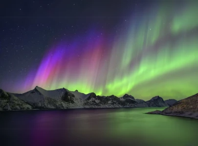 northern lights may illuminate skies over northern us during thanksgiving weekend geomagnetic storm