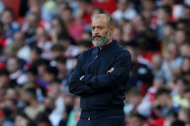Photo of Nuno vows not to crack under Spurs pressure
