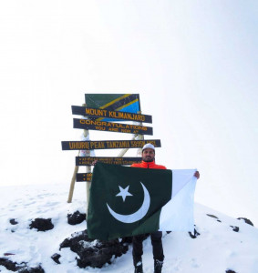 asad ali memon becomes first pakistani to speed ascend kilimanjaro asad ali memon becomes first pakistani to speed ascend kilimanjaro