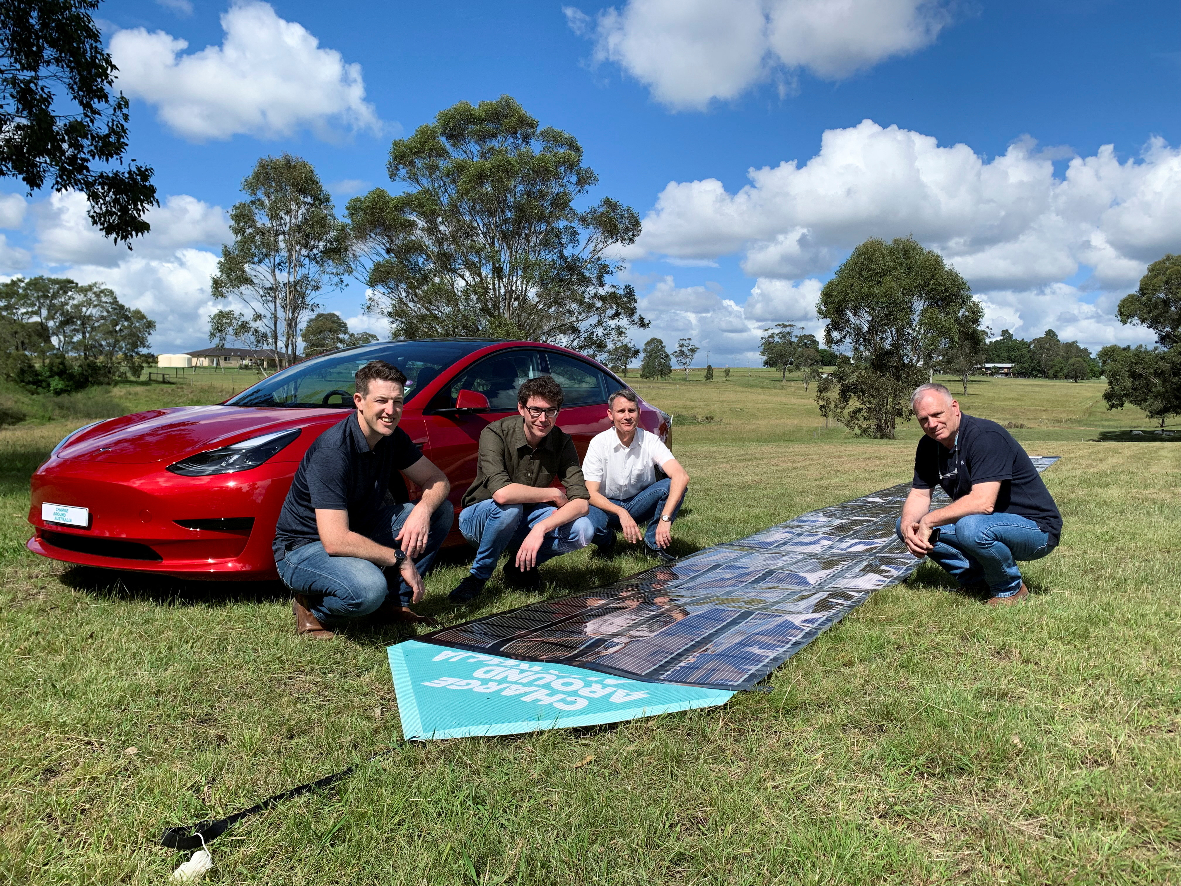 Photo of Australian scientists to power Tesla with printed solar panels