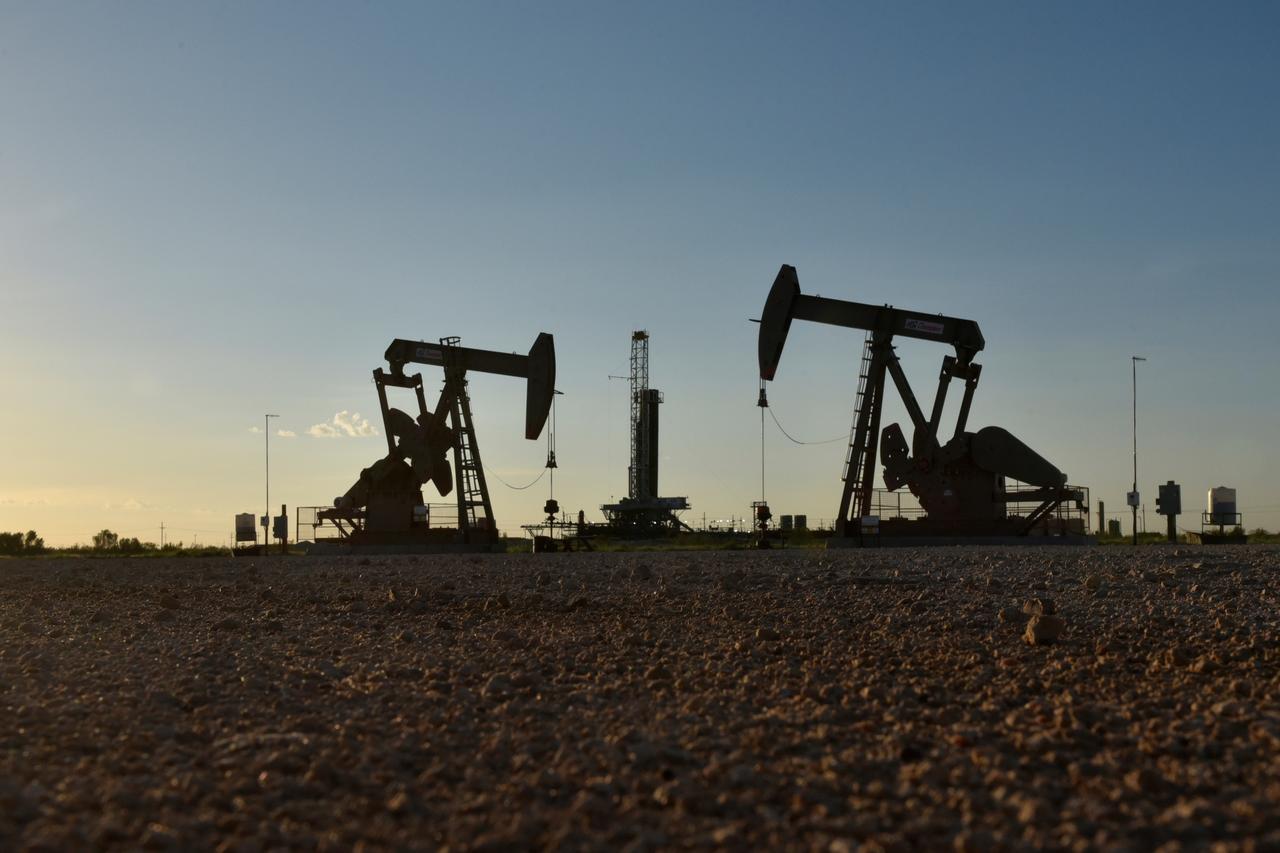 brent crude futures lcoc1 were down 0 32 to 45 14 a barrel at 1005 gmt photo reuters