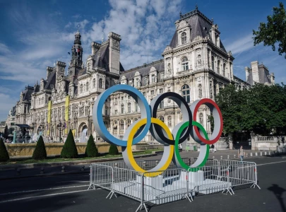 paris mayor against russian athletes at olympics