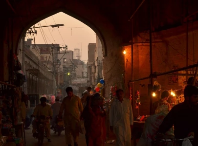 old lahore simmers under the sun old lahore simmers under the sun