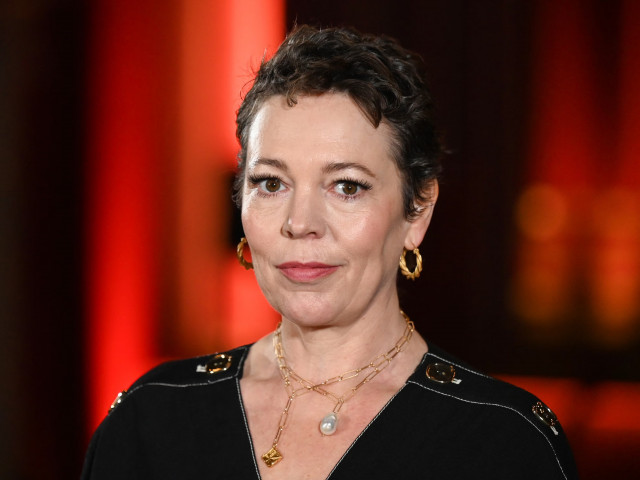 olivia colman among 1 300 artists accusing art institutions of censorship on palestine olivia colman among 1 300 artists accusing art institutions of censorship on palestine