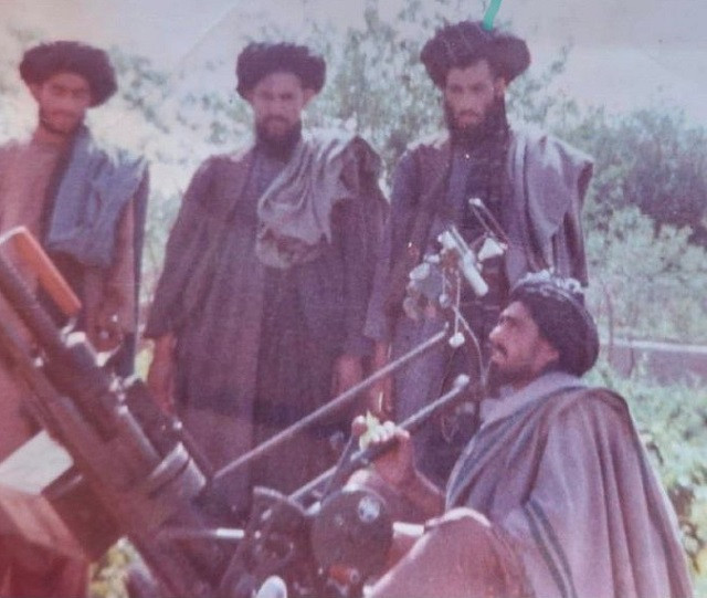 Photo of Taliban spokesperson shares rare picture of Mullah Omar