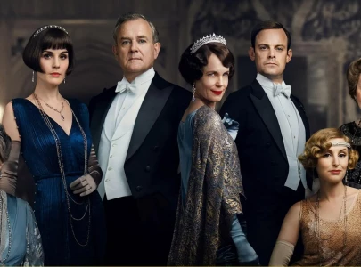 the crawleys return to iconic manor for third downton abbey film
