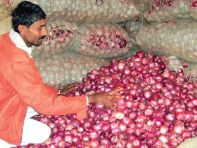 pakistan s ban on onion exports shocking delhi