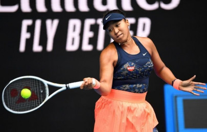 osaka overcomes sleepless night to make australian open round two