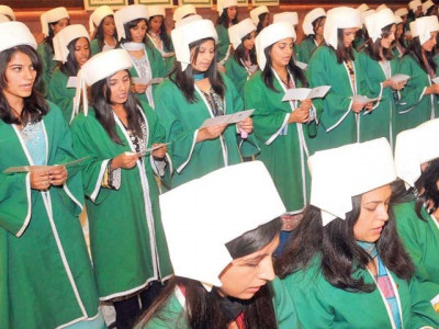 over 300 doctors nurses graduate from akuh