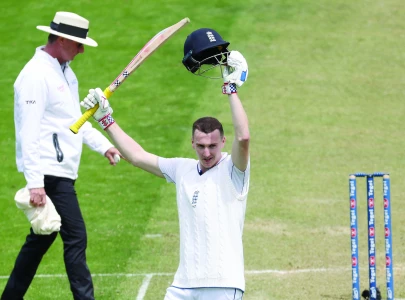 nz struggle as brook ton puts eng in charge