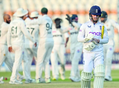 eng stutter as pak sense victory eng stutter as pak sense victory